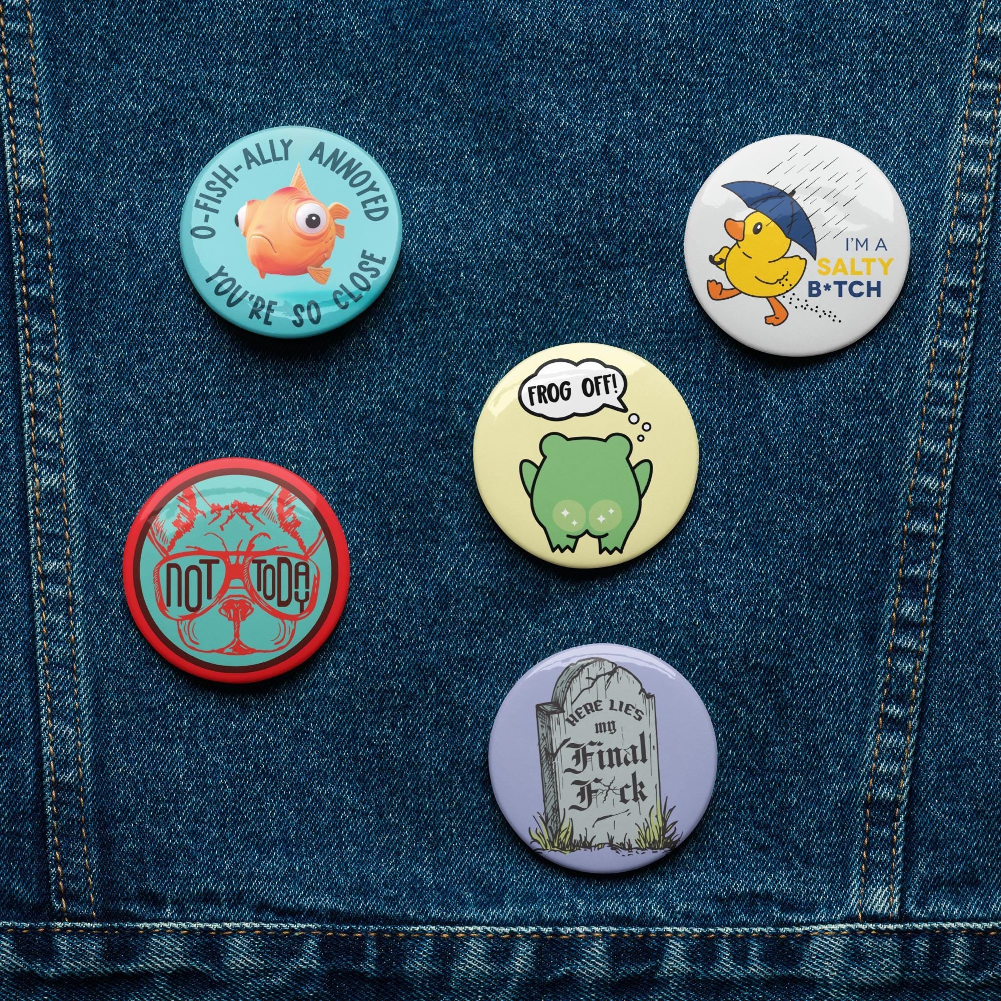 Set of pin buttons